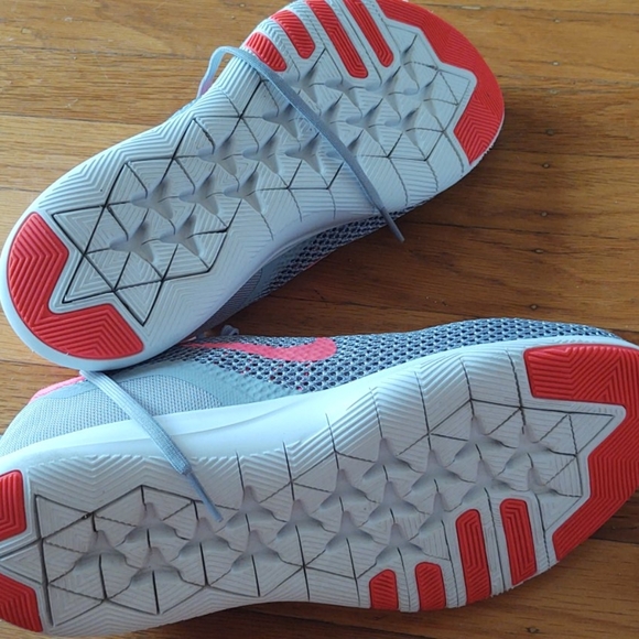 BRAND NEW Nike Flex Tr7 - Picture 4 of 5